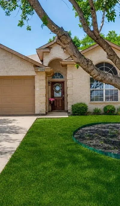 1606 Fern Drive, Mansfield TX 76063