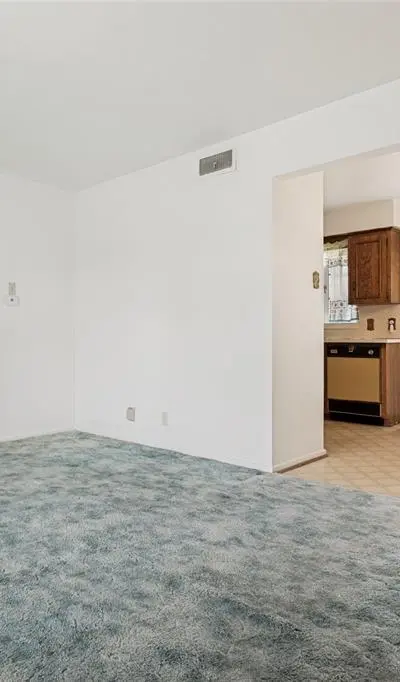422 W Daugherty Drive, Garland TX 75041 - Photo 4