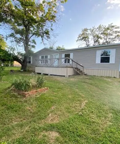 111 Pine Street, Ravenna TX 75476 - Photo 3