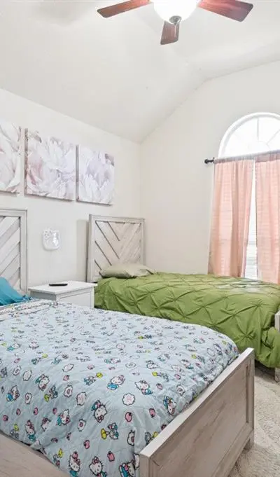 605 Southwind Drive, Arlington TX 76002