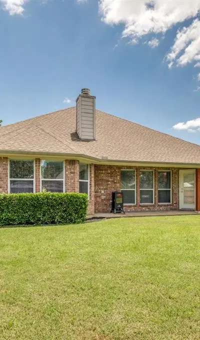 605 Southwind Drive, Arlington TX 76002 - Photo 5