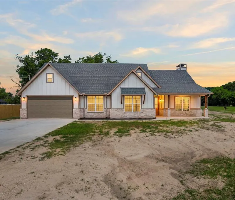 1425 Co Rd 278, Kaufman TX 75142