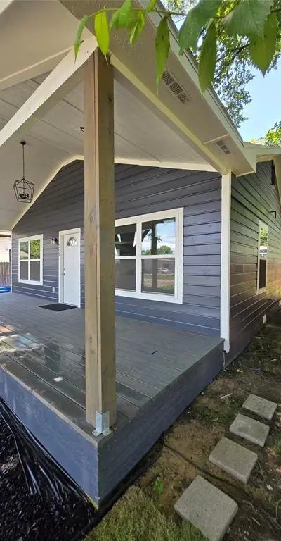307 S Louisiana Street, Celina TX 75009 - Photo 3