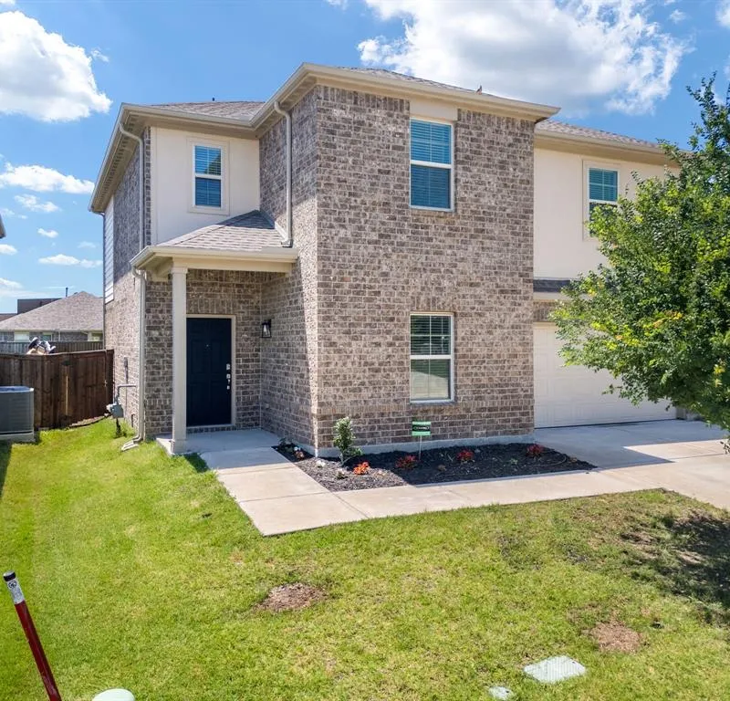 8721 Antelope Flat Lane, Fort Worth TX 76131