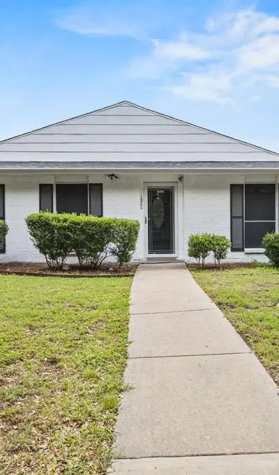 1824 Chamberlain Drive, Carrollton TX 75007