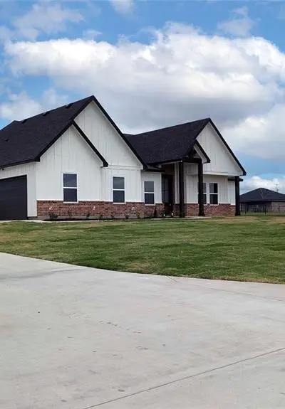 3296 Escobar Circle, Greenville TX 75401 - Photo 2