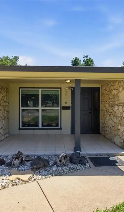 2116 Chelsea Drive, Edgecliff Village TX 76134 - Photo 4