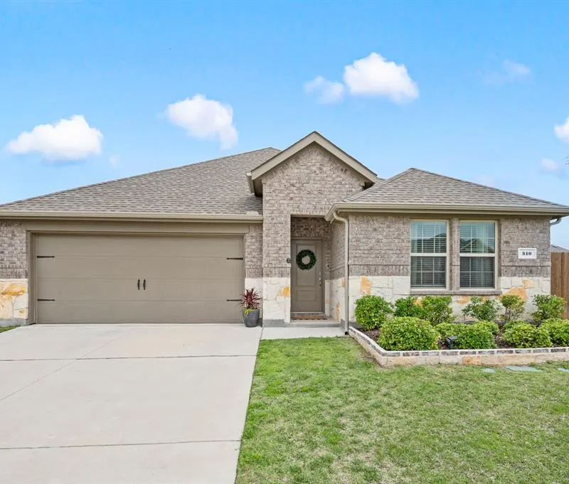 510 Royal Pine Drive, Fate TX 75087