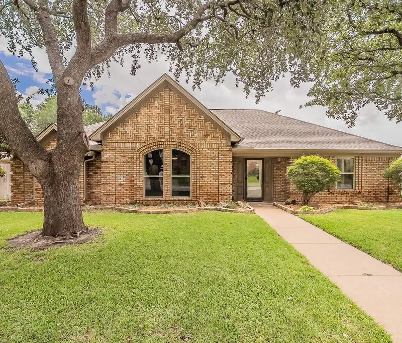 3032 Shenandoah Drive, Bedford TX 76021