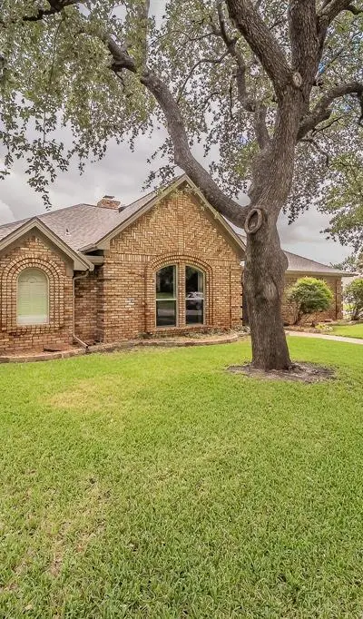 3032 Shenandoah Drive, Bedford TX 76021 - Photo 2