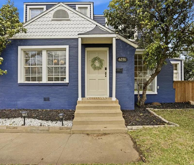 4316 Lovell Avenue, Fort Worth TX 76107