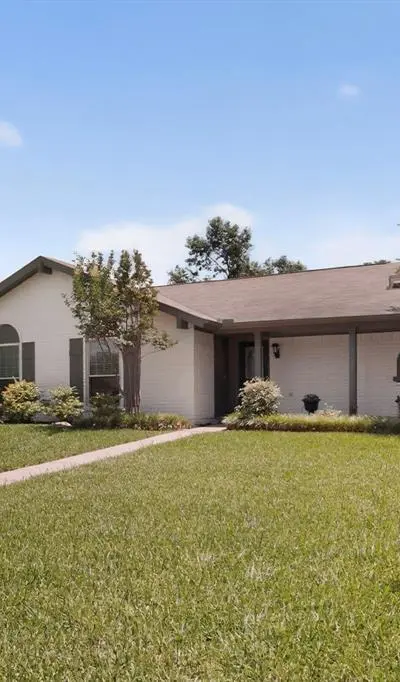 1620 Glenhill Lane, Lewisville TX 75077 - Photo 3