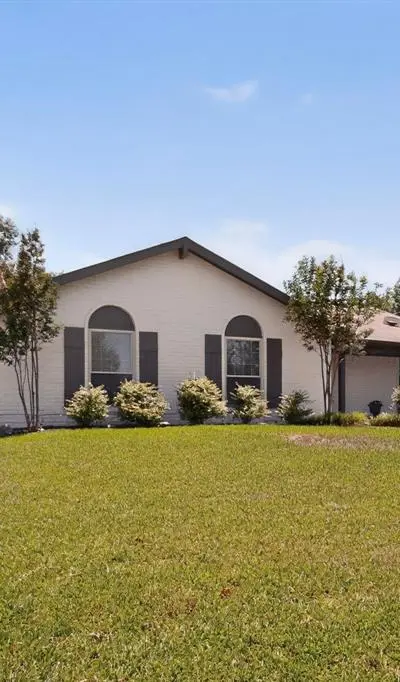 1620 Glenhill Lane, Lewisville TX 75077 - Photo 4