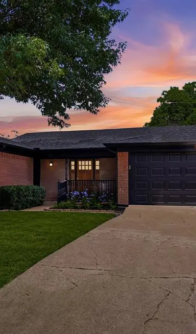 1113 Norwood Drive, Hurst TX 76053