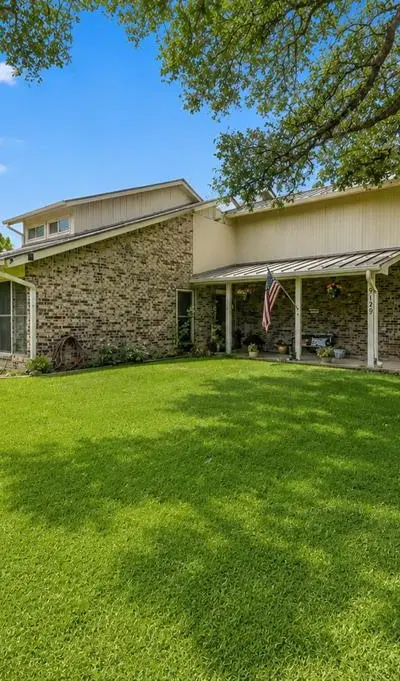 9129 Timber Oaks Drive, Fort Worth TX 76179 - Photo 5
