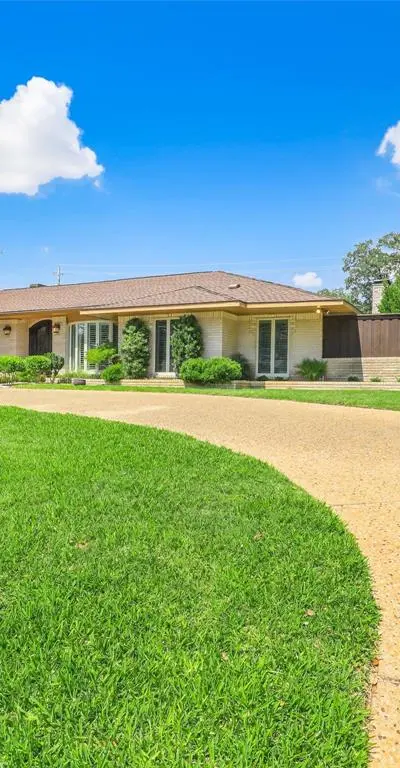 6120 Preston Creek Drive, Dallas TX 75240 - Photo 3
