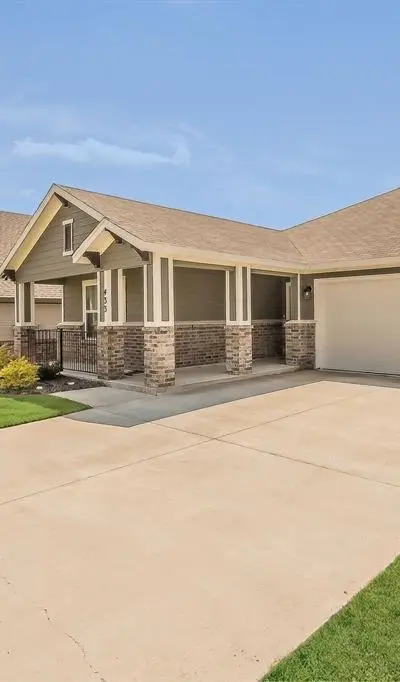 433 Rose Avenue, Cleburne TX 76033 - Photo 3
