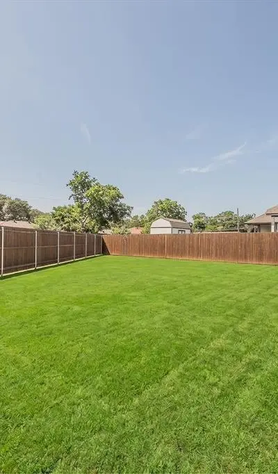 433 Rose Avenue, Cleburne TX 76033 - Photo 4