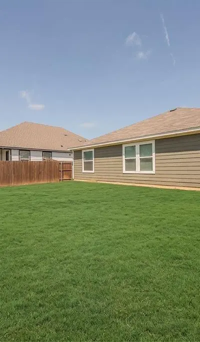 433 Rose Avenue, Cleburne TX 76033 - Photo 5