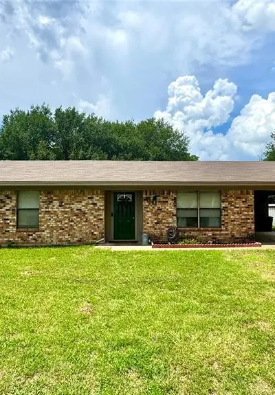 403 Cooper Street, Rosser TX 75157