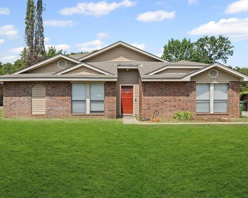 5505 Oak Brook Road, Arlington TX 76016