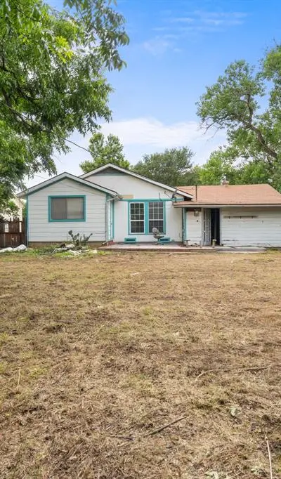 813 Truman Street, Arlington TX 76011
