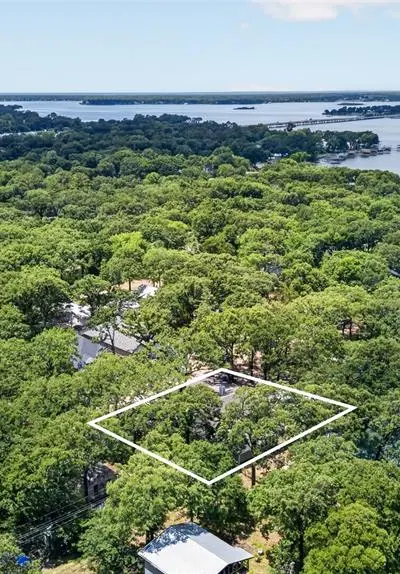 114 Forrest Oaks Drive, Gun Barrel City TX 75156 - Photo 2