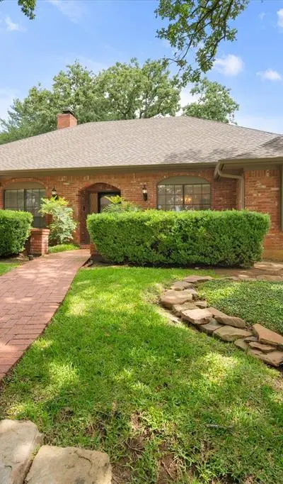 4003 Manorwood Court, Arlington TX 76016 - Photo 3