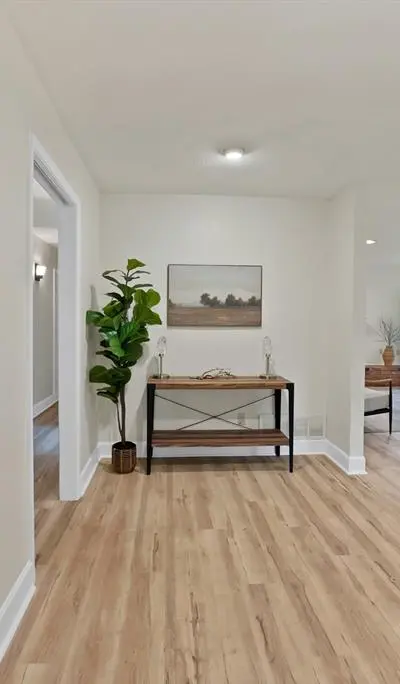 3505 Wedgway Drive, Fort Worth TX 76133 - Photo 3