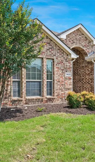 9620 Tipperary Drive, McKinney TX 75072 - Photo 2