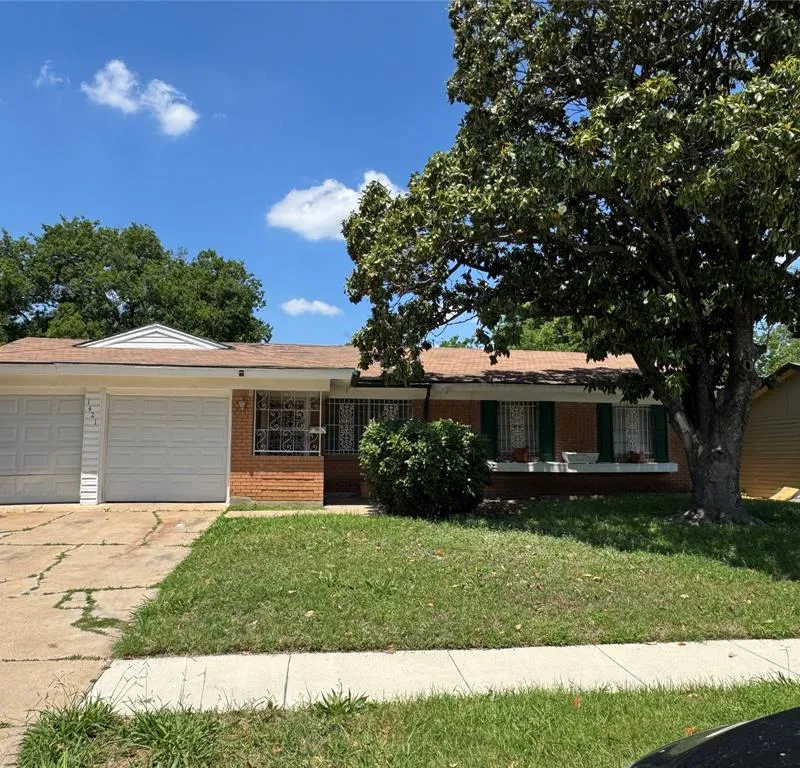 1421 Glasgow Road, Fort Worth TX 76134