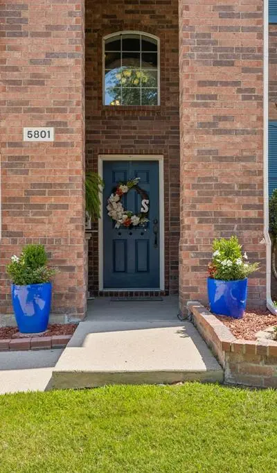 5801 Meadowglen Drive, Denton TX 76226 - Photo 2