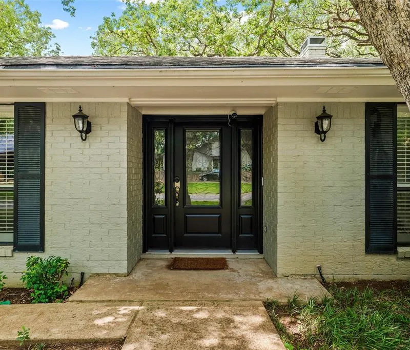 1804 Hillvalley Drive, Arlington TX 76013