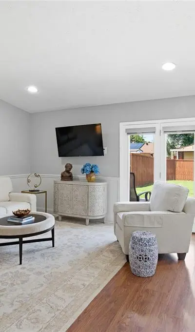 5225 Bartlett Drive, The Colony TX 75056 - Photo 4