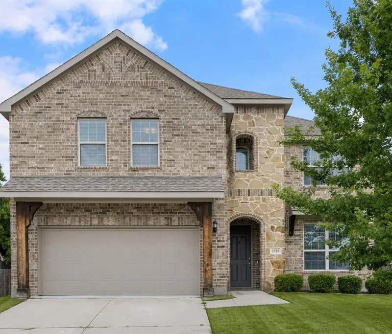1725 Crescent Oak Street, Wylie TX 75098