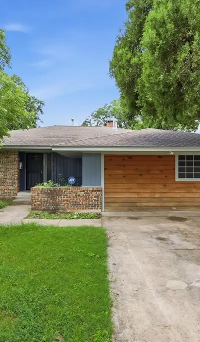 2010 Swansee Drive, Dallas TX 75232