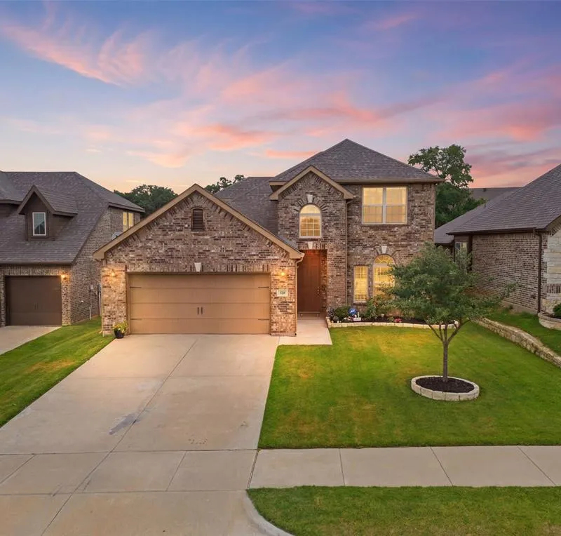 320 Hudson Court, Kennedale TX 76060