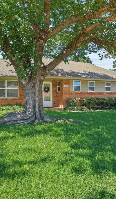 10621 Mapleridge Drive, Dallas TX 75238 - Photo 2