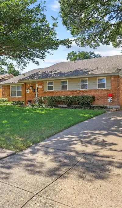 10621 Mapleridge Drive, Dallas TX 75238 - Photo 4