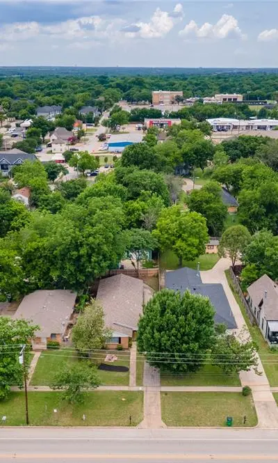 203 Brown Street, Waxahachie TX 75165 - Photo 3
