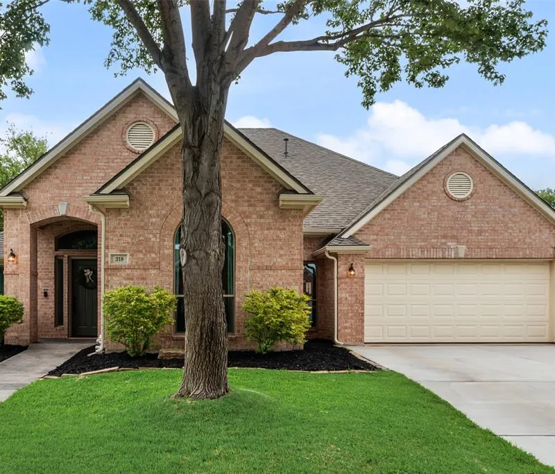 318 Lakewood Drive, Trophy Club TX 76262