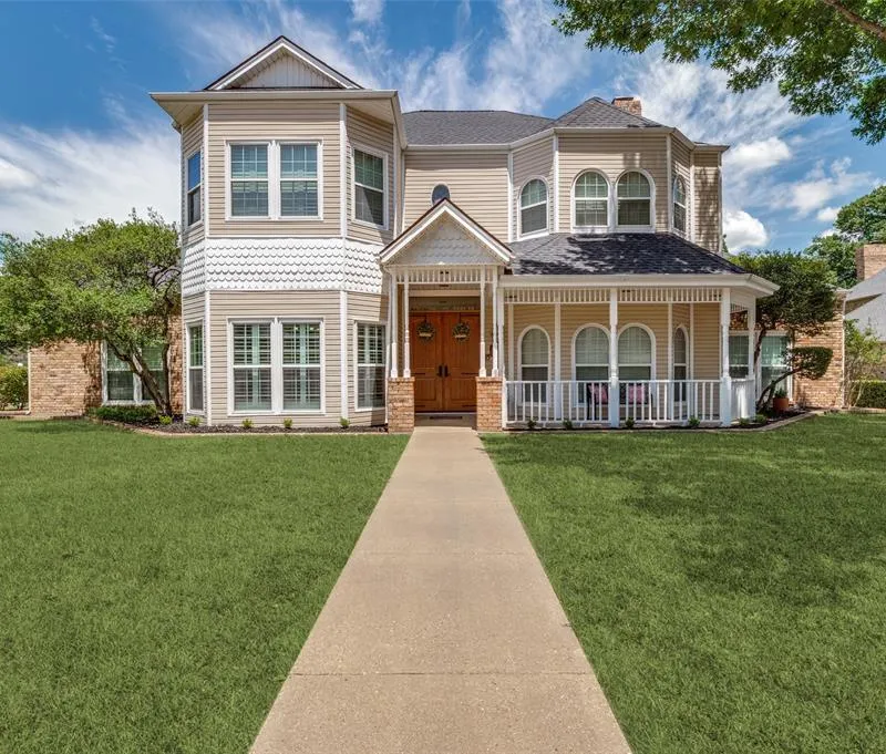 636 Bent Creek Drive, DeSoto TX 75115