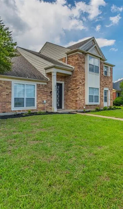 311 Pemberton Place, Cedar Hill TX 75104 - Photo 3
