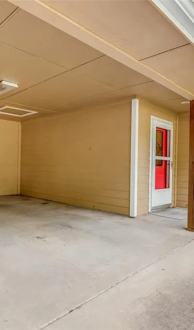 105 Pecan Street, Whitesboro TX 76273 - Photo 4