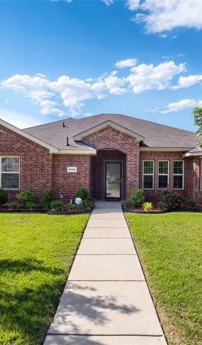 1546 Illinois Avenue, Lancaster TX 75134