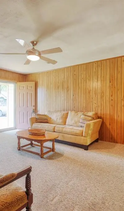 308 W White Street, Pilot Point TX 76258 - Photo 2