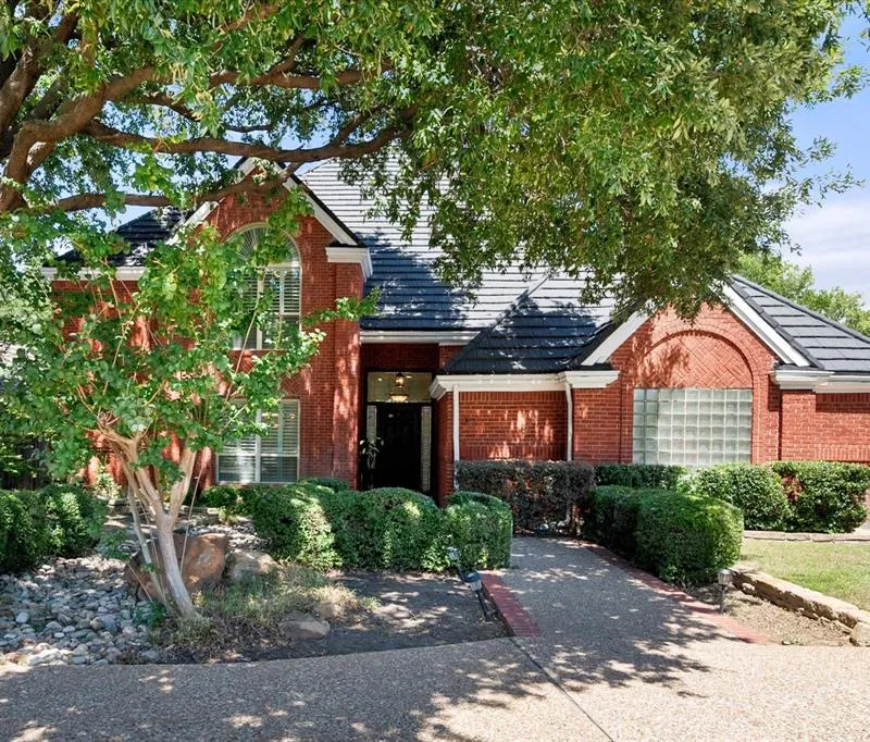 2801 Knotted Oaks Trail, Arlington TX 76006