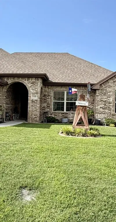 2105 Stonegate Boulevard, Bridgeport TX 76426