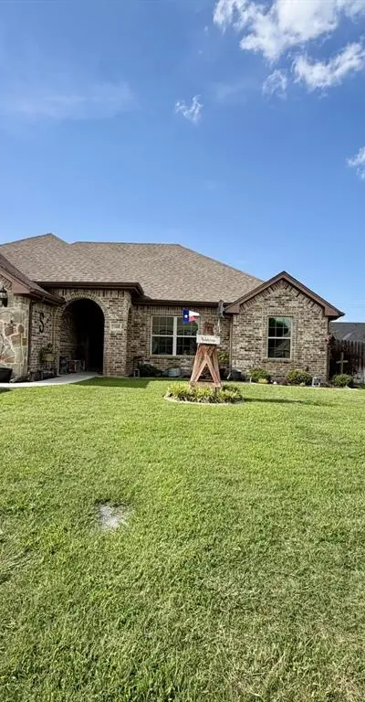 2105 Stonegate Boulevard, Bridgeport TX 76426 - Photo 5