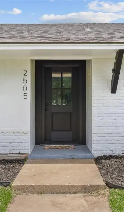 2505 Meadows Lane, Sherman TX 75092 - Photo 2